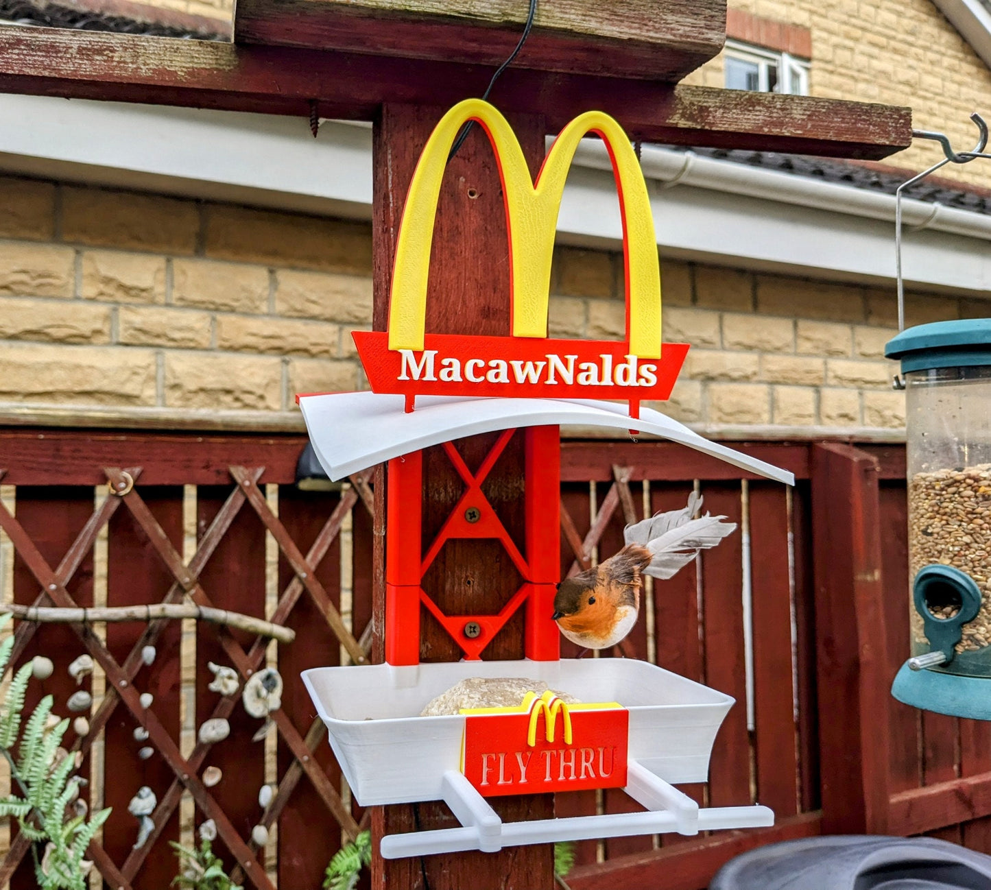 MacawNalds Fly Thru 3d printed bird feeding station. The coolest feeder table takeaway in town for your feathered friends