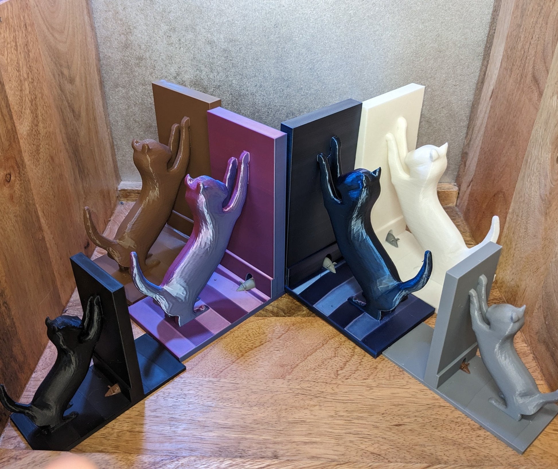 Cat and mouse Bookends. 2 Sizes single or Pairs / Blu Ray stand, CD holder, DVD, LP, Xbox, switch, Playstation video game rack