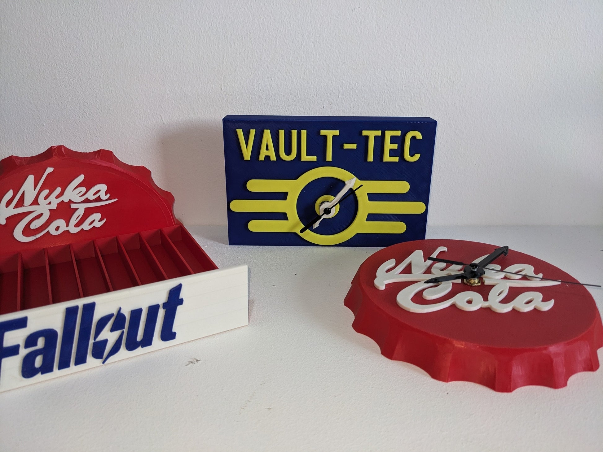 Nuka Cola novelty Fallout clock silent non tick mechanism for Playstation Xbox or TV series Vault Tec fans. 6 inch hand made in the UK.