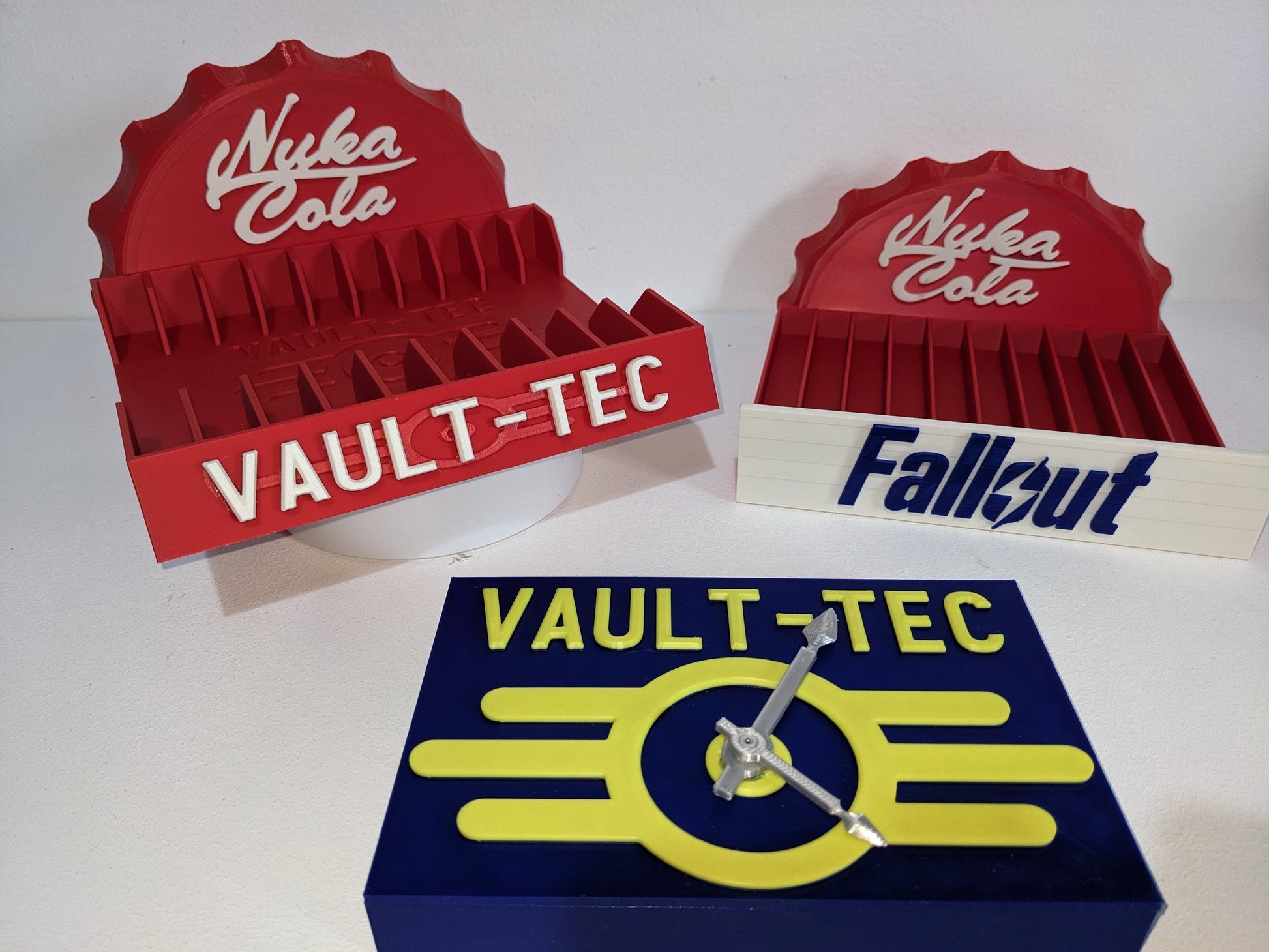 Vault tec novelty Fallout clock quiet mechanism for Playstation Xbox or TV series nuka cola fans. Wall or desk 6" x 4 " hand made in the UK.