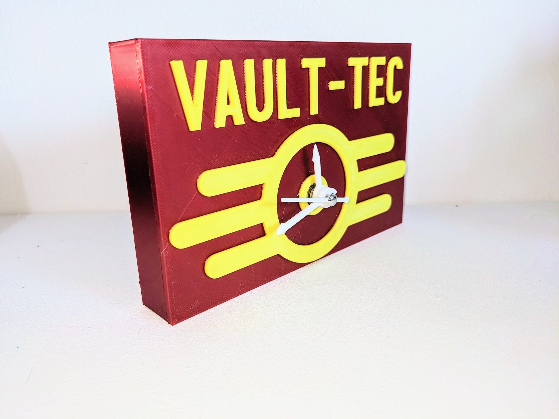 Vault tec novelty Fallout clock quiet mechanism for Playstation Xbox or TV series nuka cola fans. Wall or desk 6" x 4 " hand made in the UK.