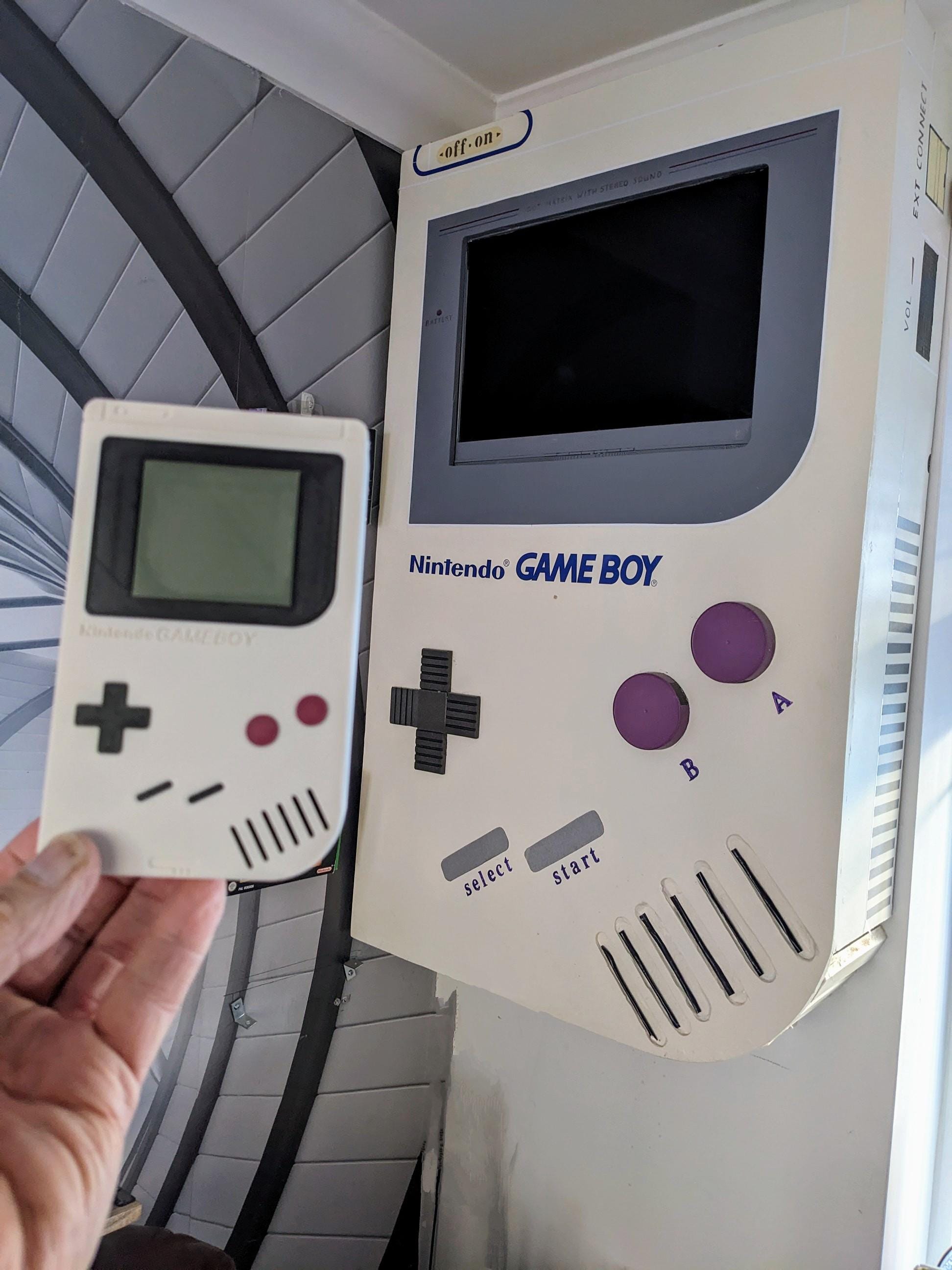 Ikea Skadis compatible Nintendo themed Gameboy storage container. pegboard accessory pen, paint brush scissors screwdriver holder