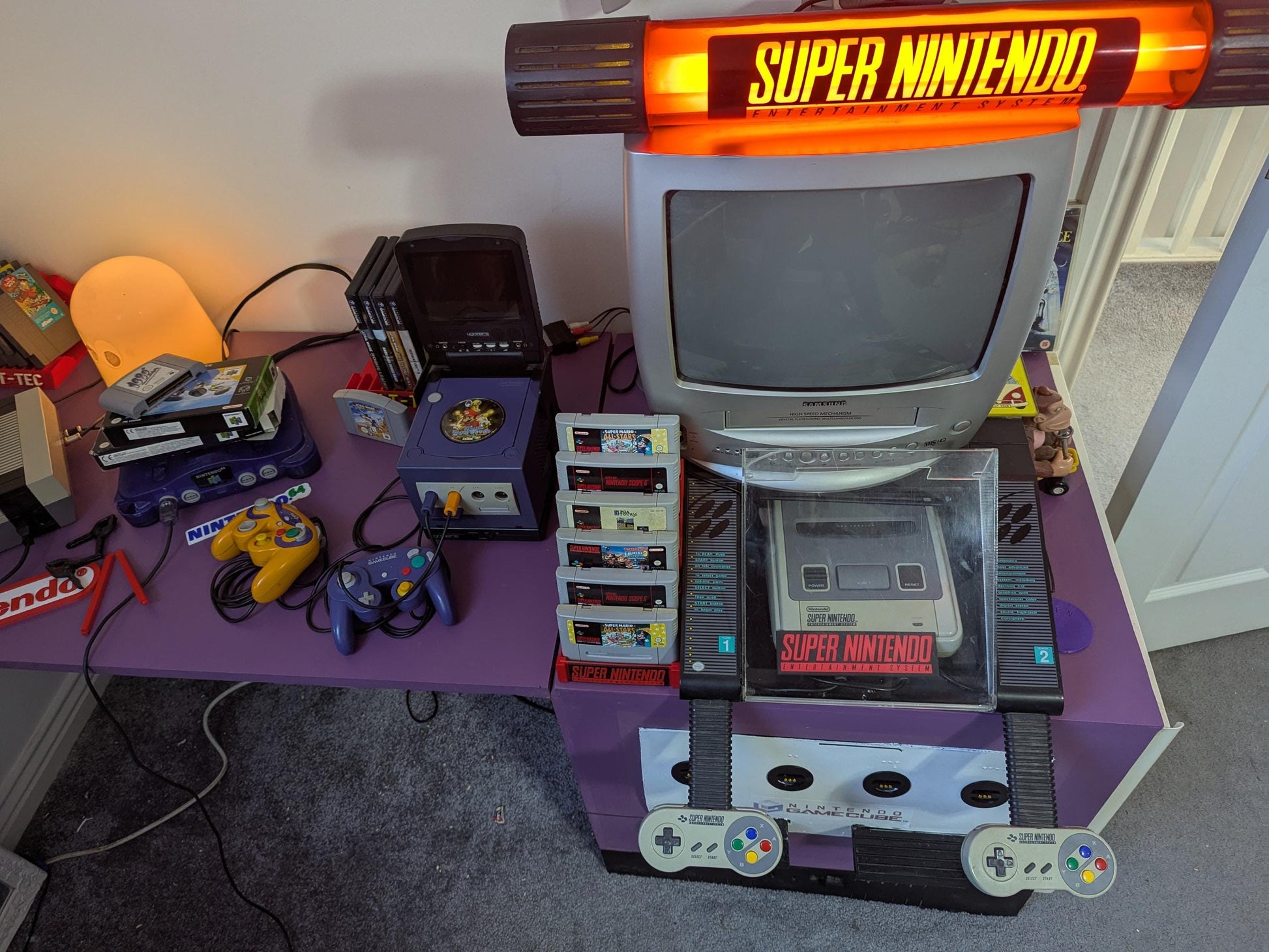 Pokéball Game Card Holder | Switch or DS Interior | 8-Card Storage | Original, Great, Ultra & Premier Styles | Includes Display Stand