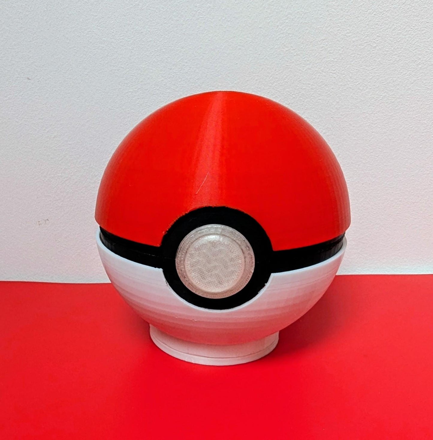 Large Pokeball Night Light – USB Powered 1 watt , 3D Printed Classic Red & White LED Lamp for Gamers, Collectors and Pokemon Fans