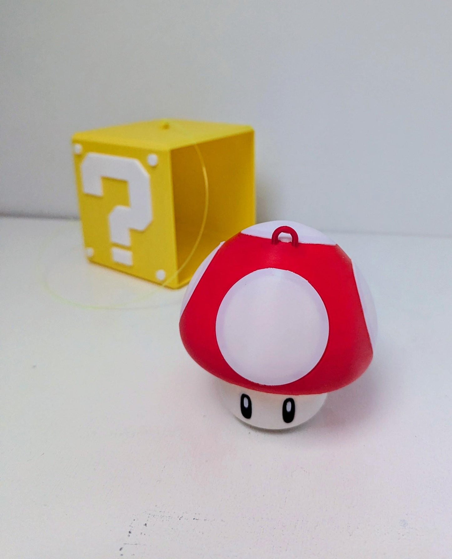 Super Mushroom Question Cube Night Light – Nintendo-Inspired Flickering LED, Skadis Hook, Tree decor or Topper & Ceiling Hanging Gift