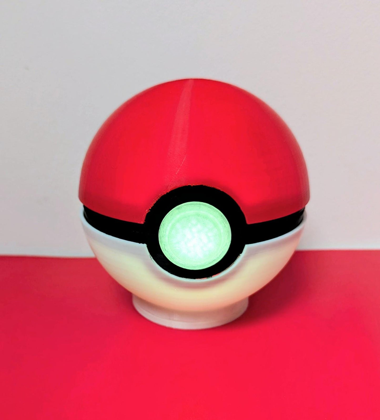 Large Pokeball Night Light – USB Powered 1 watt , 3D Printed Classic Red & White LED Lamp for Gamers, Collectors and Pokemon Fans