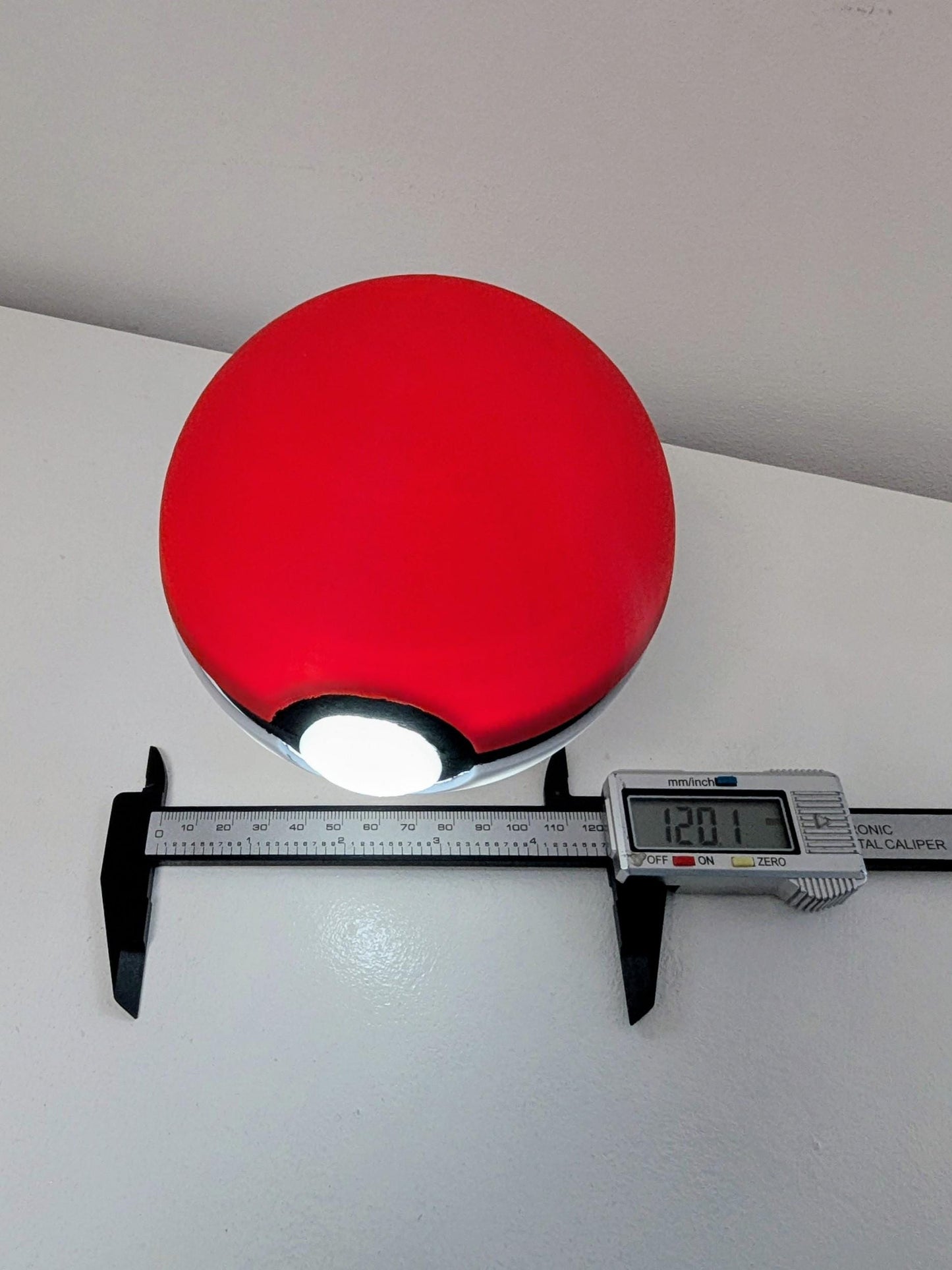 Large Pokeball Night Light – USB Powered 1 watt , 3D Printed Classic Red & White LED Lamp for Gamers, Collectors and Pokemon Fans