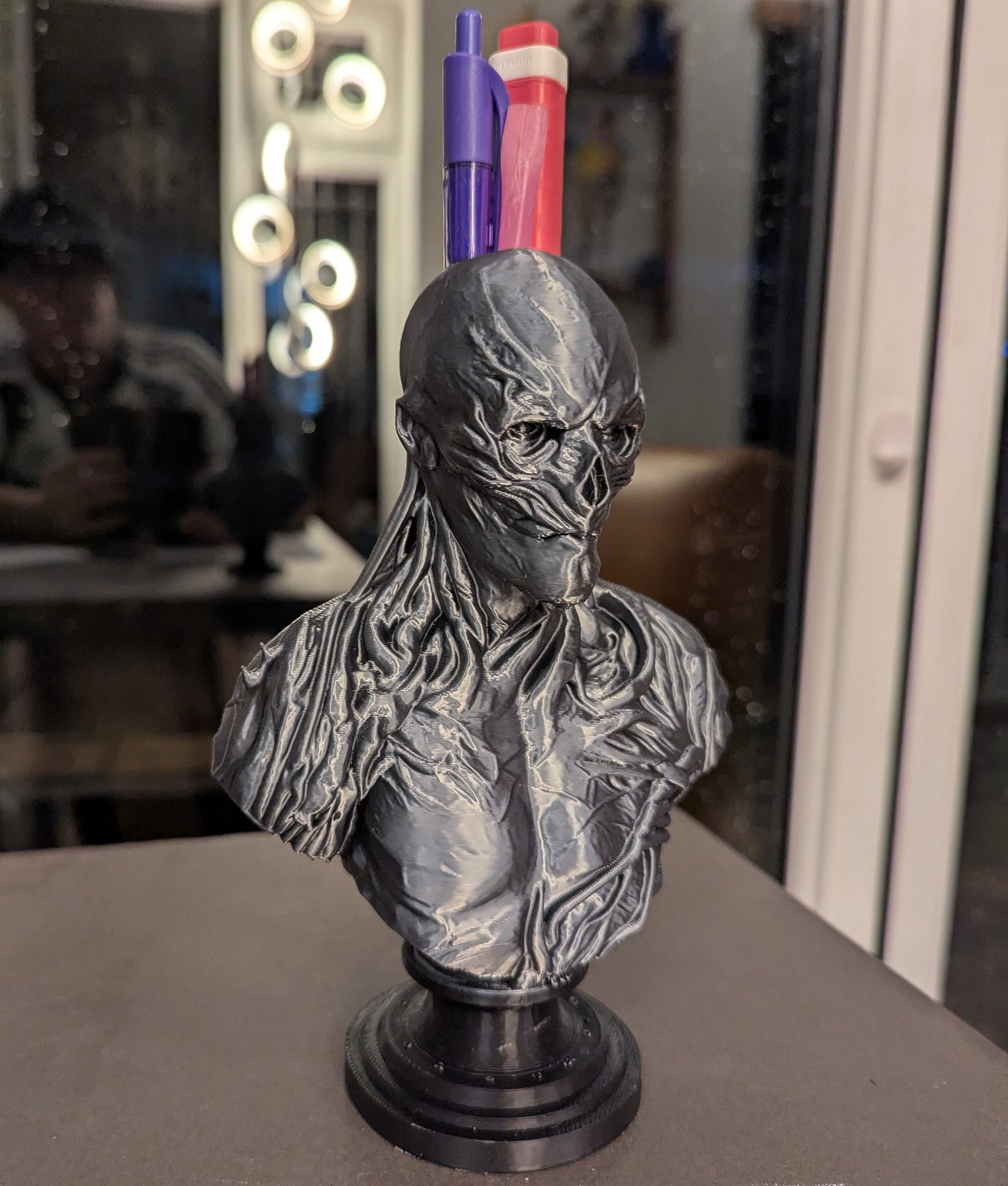 Vecna Bust Pen Pot / Brush Holder – Horror stranger things Desk Ornament 175 mm tall bust.